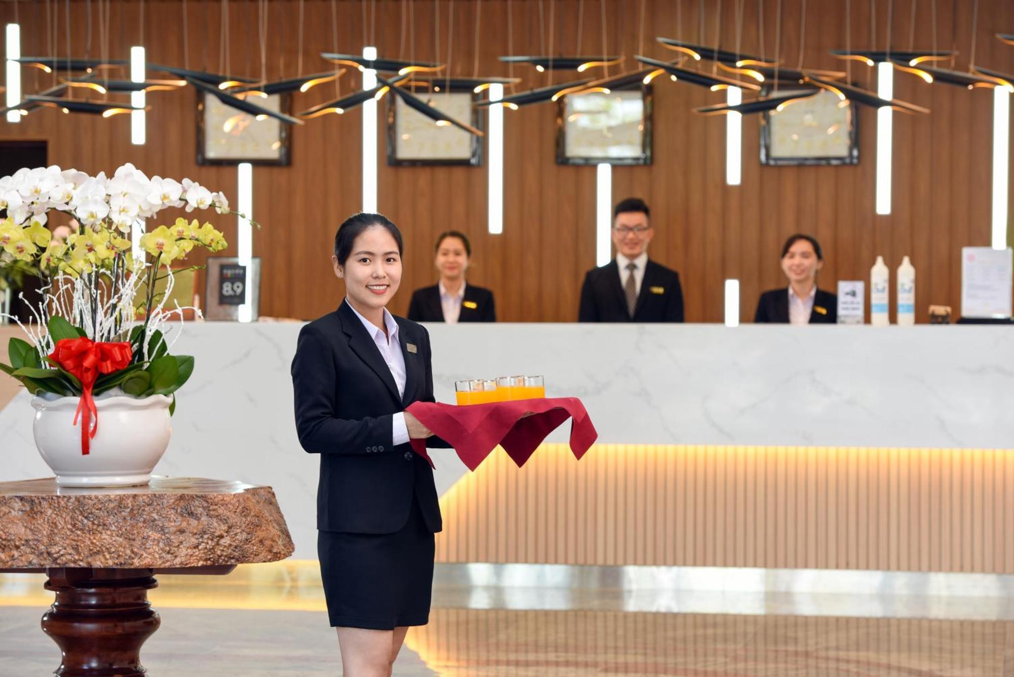 凡帕河滨酒店 芹苴 外观 照片